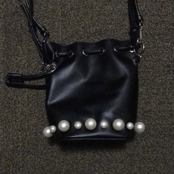 Fendi Handbags - 🚨Authentic Fendi bag black with pearl design🚨